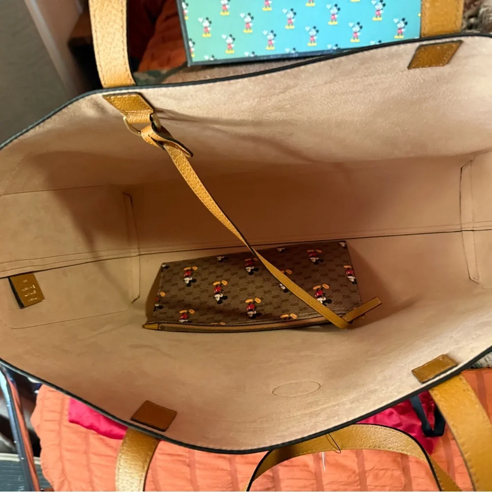 Gucci x Disney Mickey Mouse Tote and Sneakers Set shoes size us8 - Picture 7 of 7